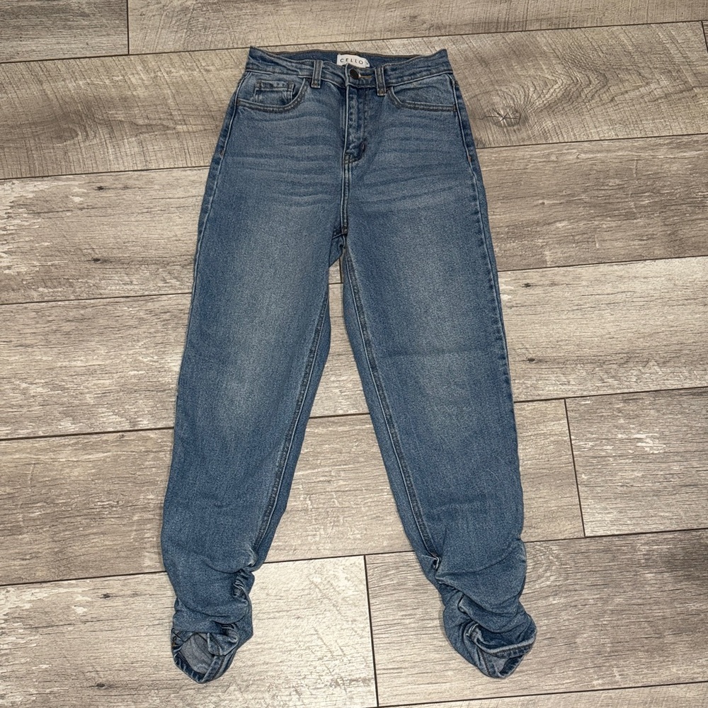 Levi's High Rise Blue Women's Jeans